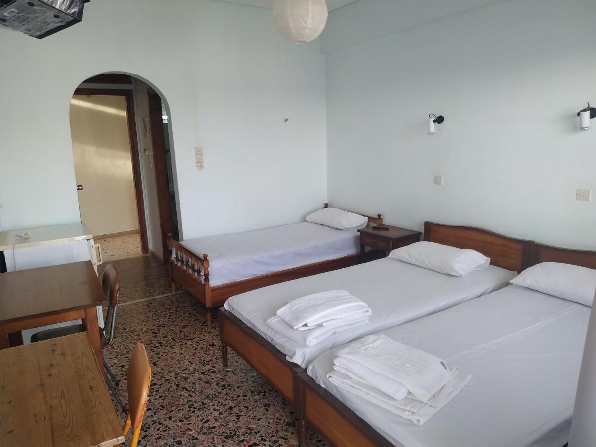 Poulea Rooms Kalamata Exteriör bild