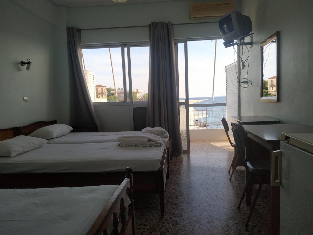 Poulea Rooms Kalamata Exteriör bild