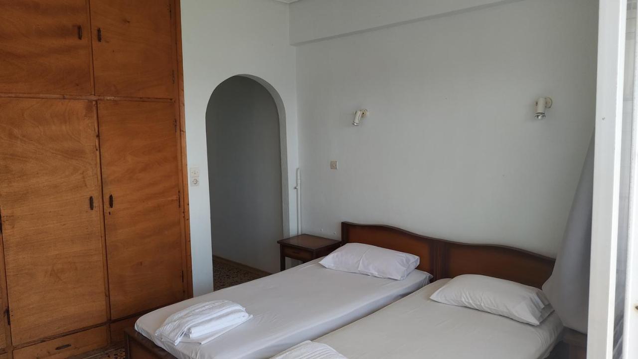 Poulea Rooms Kalamata Exteriör bild